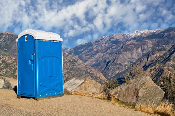 Best Portable bathroom rental  in Highpoint, OH