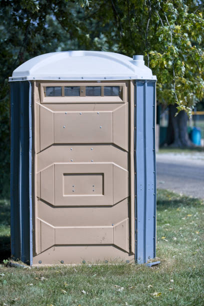 Affordable portable toilet rental in Highpoint, OH