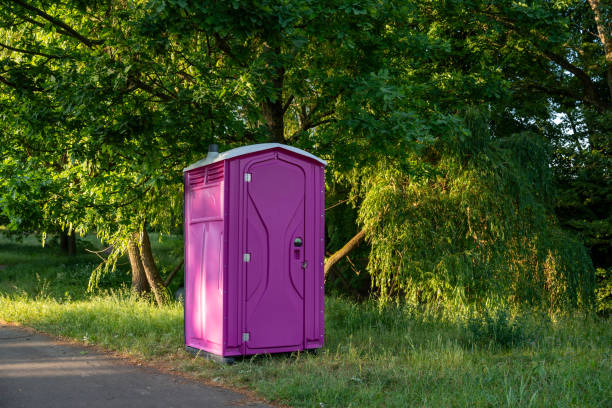 Best Porta potty rental near me  in Highpoint, OH